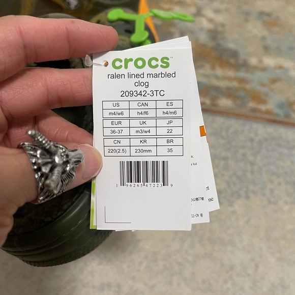 NWT Women’s Size 6 (Euro Sz 36-37) Crocs Ralen Lined Marble Clog In Army Green - Picture 12 of 15